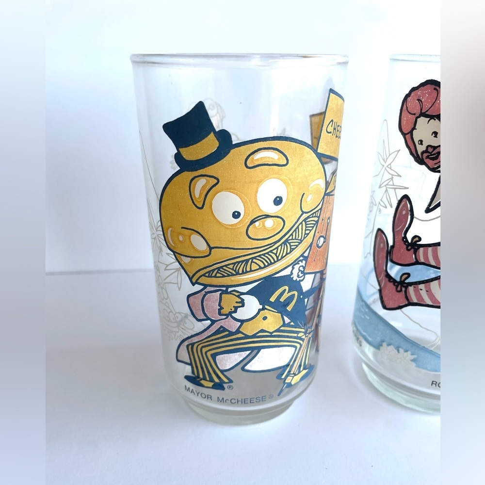 McDonaldland Action Series Ronald McDonald & Friends Drinking Glass’s Vtg 1977 - Picture 2 of 7